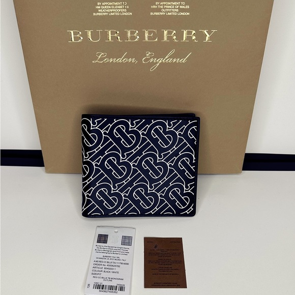 BURBERRY TB MONOGRAM PRINT LOGO OFF-WHITE BLACK LEATHER BIFOLD BILL WALLET NWT - Picture 13 of 13